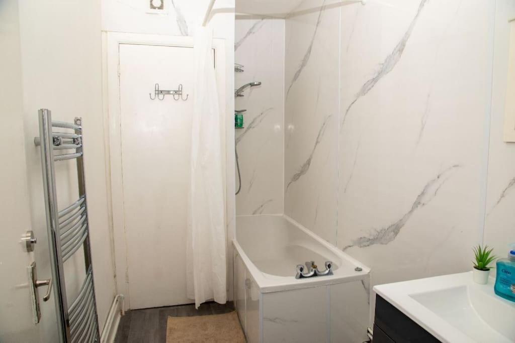 5 Double Bed In Kings Cross Appartamento Londra