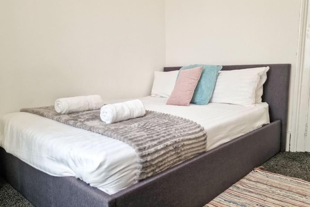 5 Double Bed In Kings Cross *